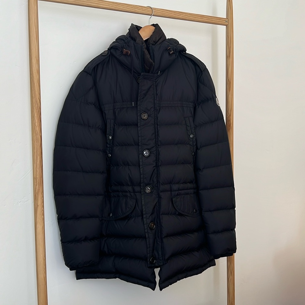 Moncler Men’s Puffer Down Mid Length Jacket Size 4